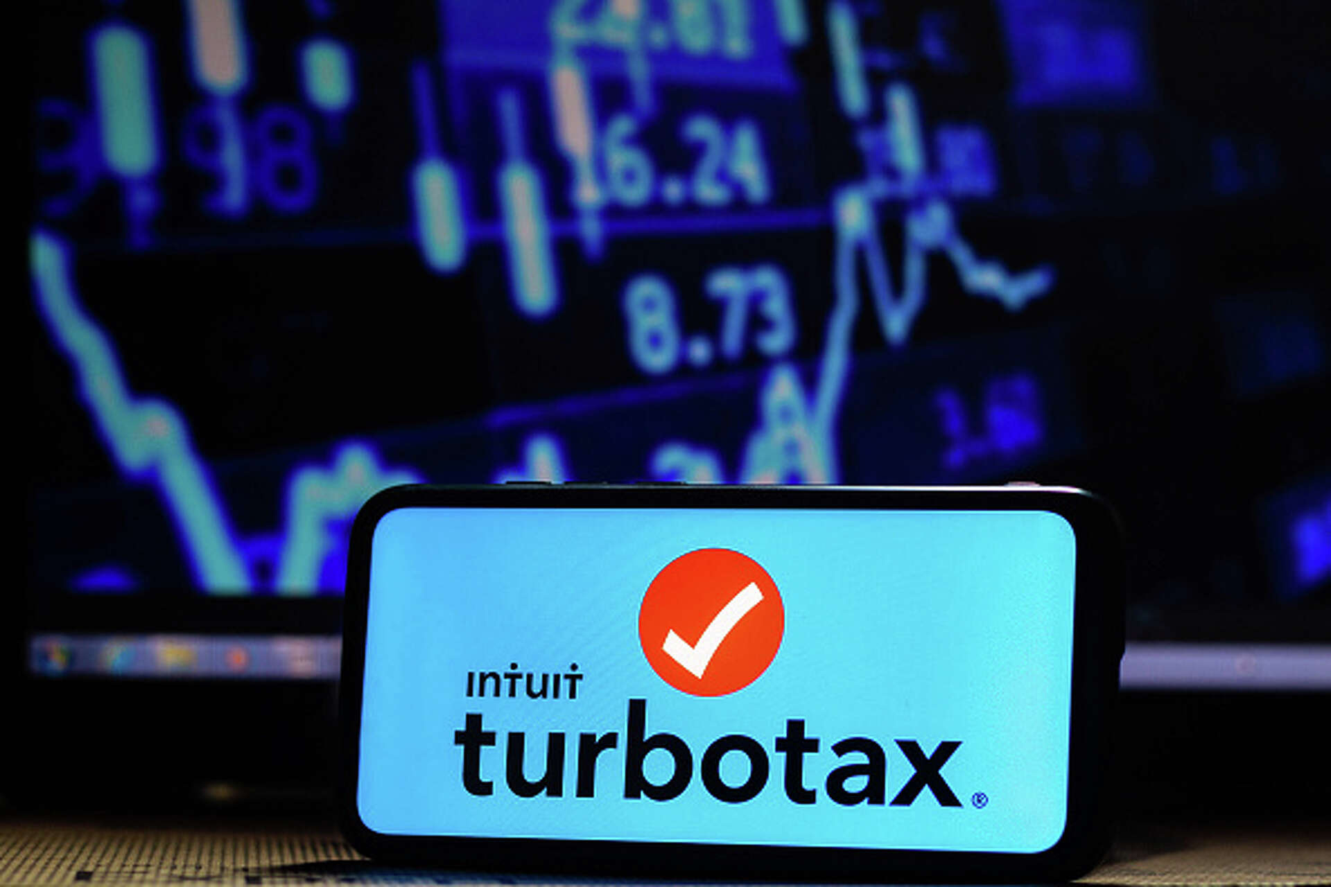 TurboTax Maker Lays Off 1,800 Employees as It Shifts Focus to AI Technology-1