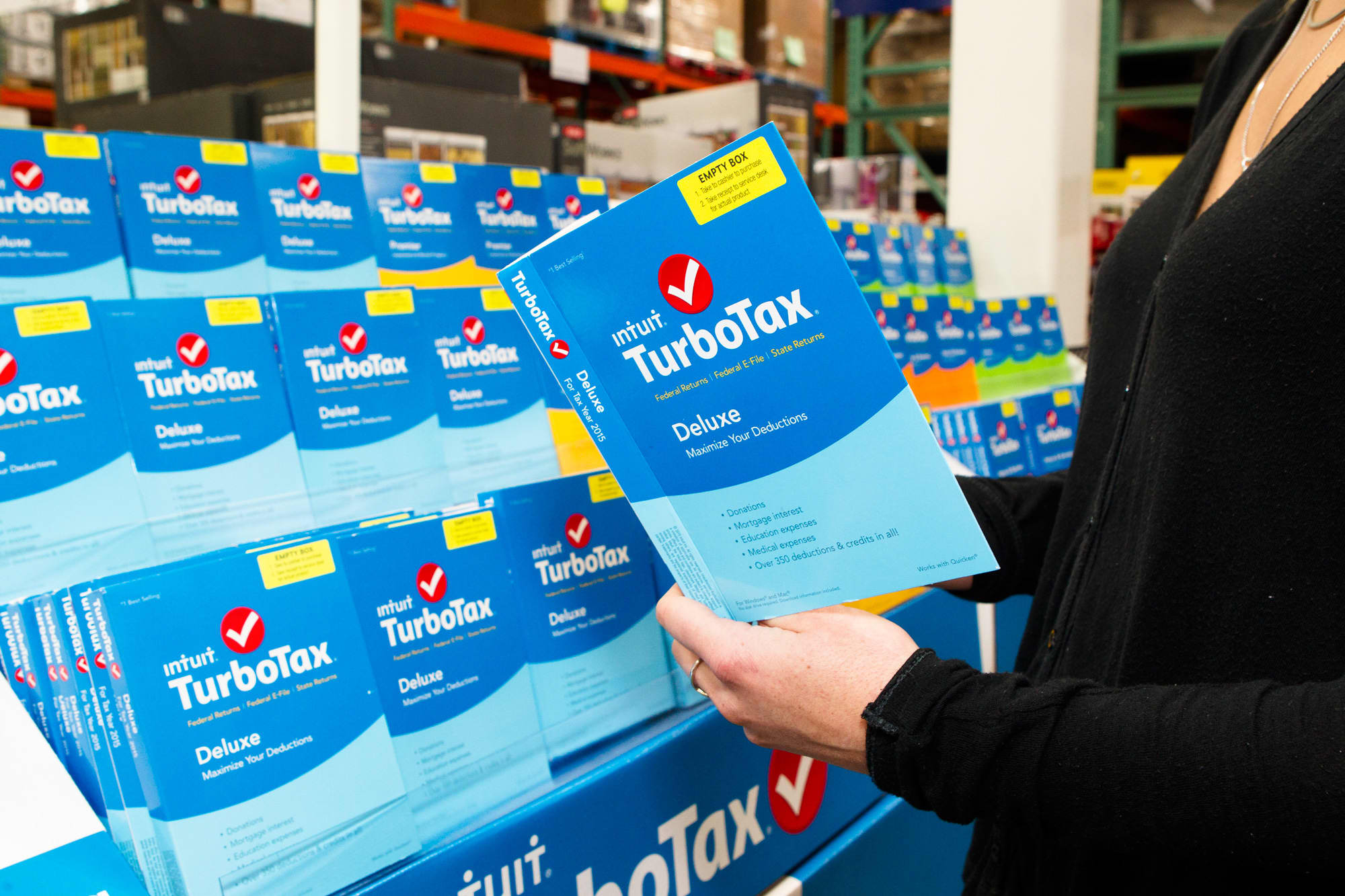 TurboTax Maker Lays Off 1,800 Employees as It Shifts Focus to AI Technology-3